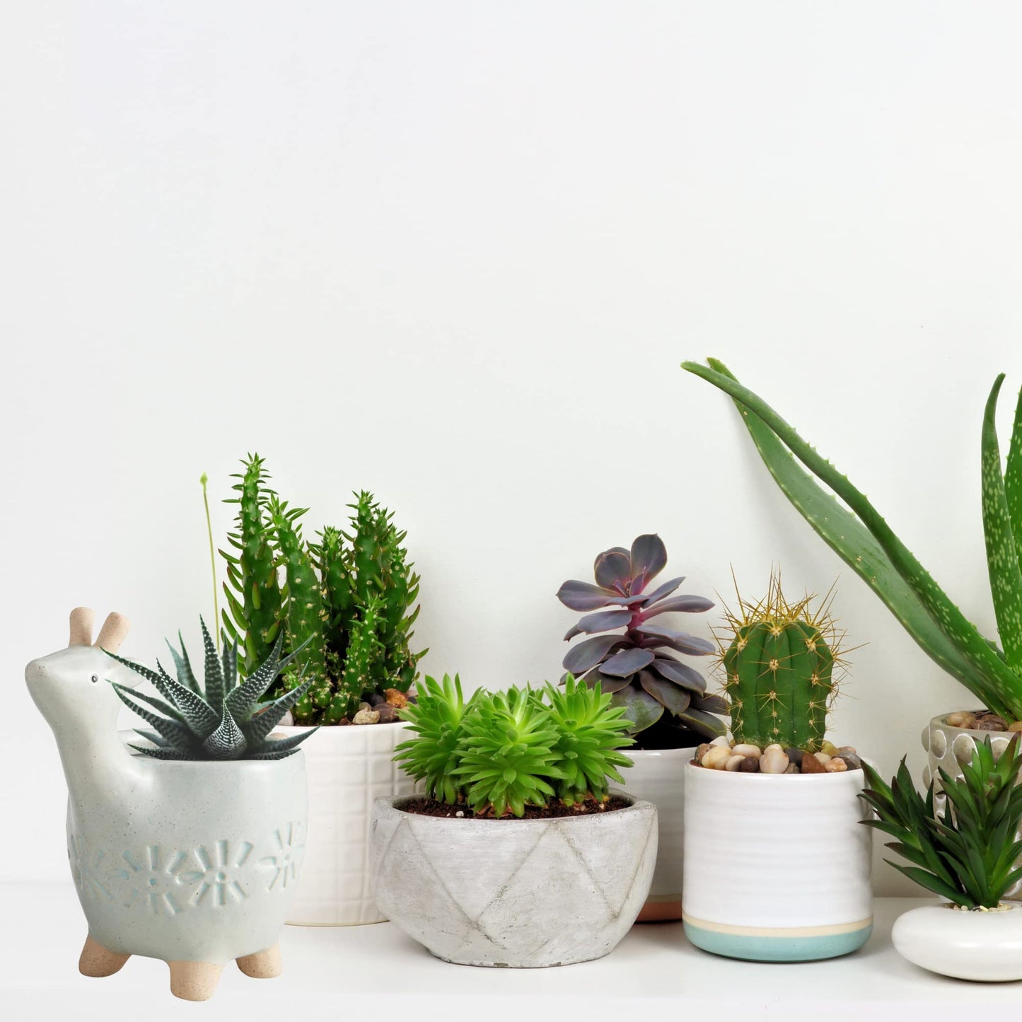 Needzo Mini White Deer Planter, Planters Pots for Succulents, Cute Animal Decorations, Unique Gifts for Plant Lovers, 4.7 Inches