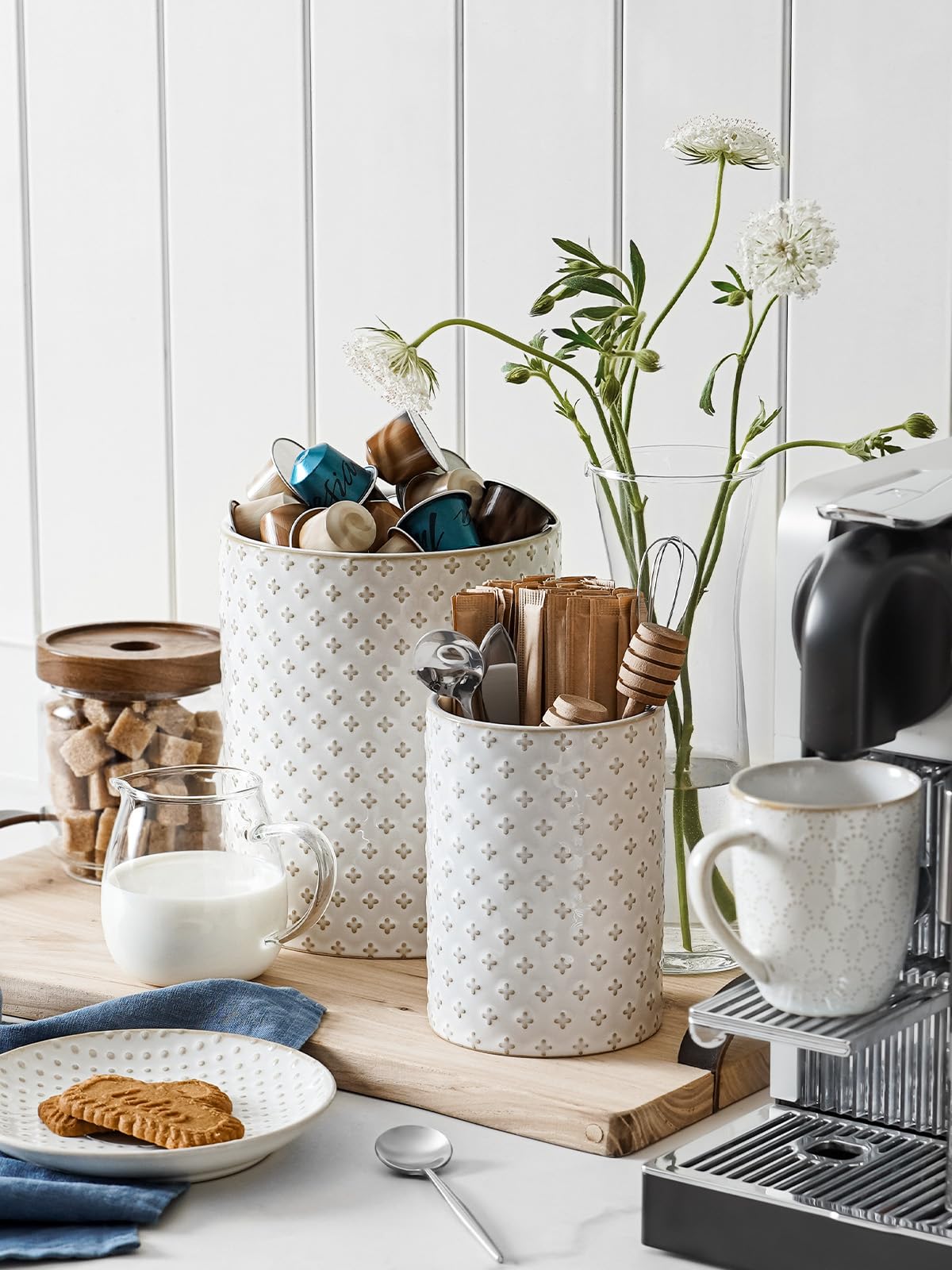 LE TAUCI Utensil Holder for Kitchen Counter - 7.1" Large Ceramic Utensil Crock, Cooking Utensil Organizer for Spatula, Spoon, Whisk - Farmhouse Kitchen Countertop Storage, Embossed, Clover