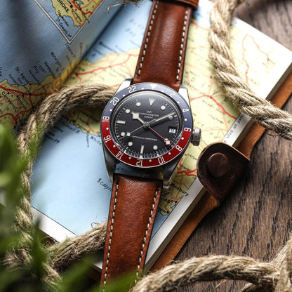 WatchGecko Vintage Highley Certified Genuine Italian Leather Replacement Watch Strap. Stylish and Durable Mens Wristwatch Strap. Padded for Comfort. Easy to fit. Reddish Brown, 21 mm