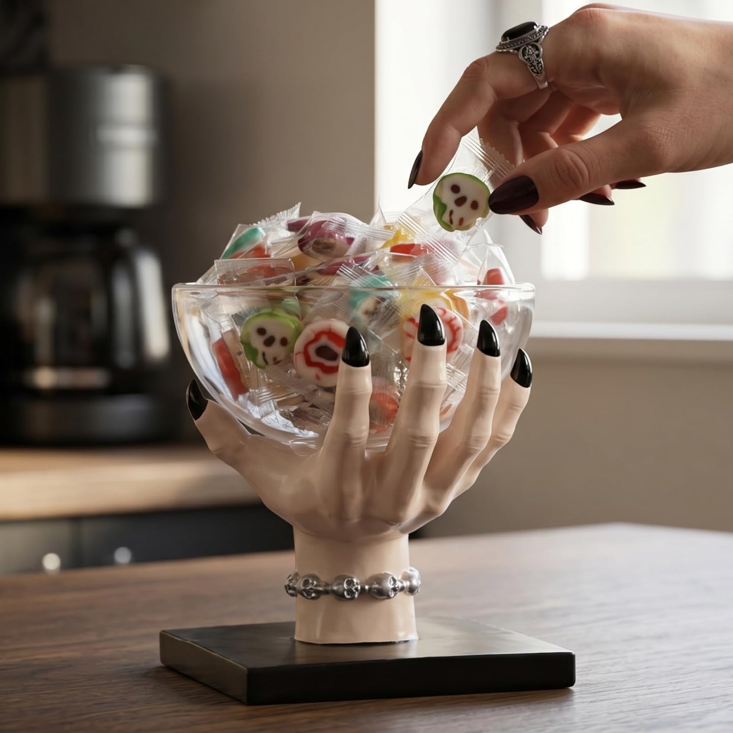 GUTE Witch Hand Candy Bowl Stand – 5" Resin Snack Dish for Treating, Candy Holder Basket Nuts, Jewelry, Snacks, Gothic Party Decoration, Office Centerpiece Countertop Display