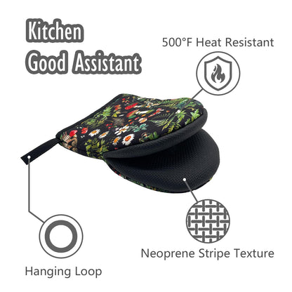 Goth Mushroom Farmhouse Vintage Gothic Mini Silicone Oven Mitts, Heat Slip Resistant Kitchen Gloves 2-Pack Set, Soft Short Small Oven Mittens Pot Holders for Baking Grilling Barbecue Microwave Gift