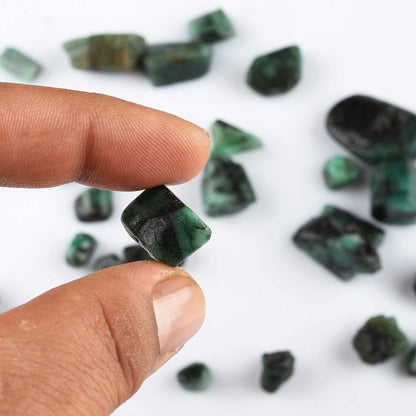 GEMKORA 100 carats Raw Green Emerald Stone Lot, Rough Gemstone, Natural Crystals, Chakra Crystals, Healing Stones, Wholesale Pack, Jewelry Making Supply, Supply, (2 to 3pcs)