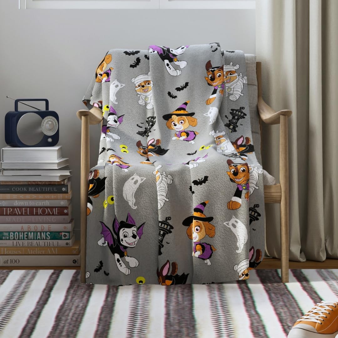 Franco Kids PAW Patrol Halloween Throw Blanket, Super Soft Cozy Plush Bedding, 50" x 70", (Officially Licensed Product)