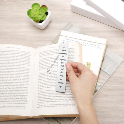 Ferraycle 8 Pcs Metal Bookmark Bulk Teacher Appreciation Gifts Never Forget The Difference You Make Bookmark for Friends Teacher Classmate Book Lovers Valentine's Day Gifts