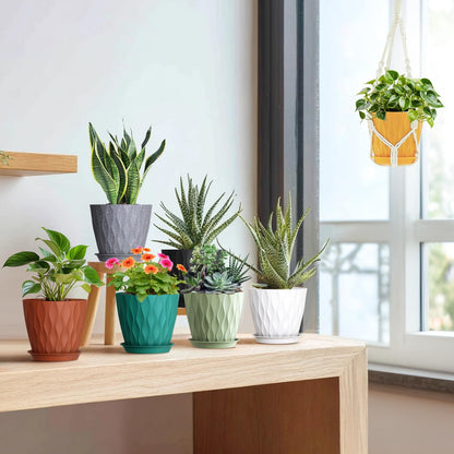 Meowell 7 inch Plant Pots for Indoor Outdoor Plants, 5 Pack Thick Flower Pots with Drainage Holes and Saucers, 3D Modern Wave Texture Plastic Planter Nursery Pots, Black with Green Speckles