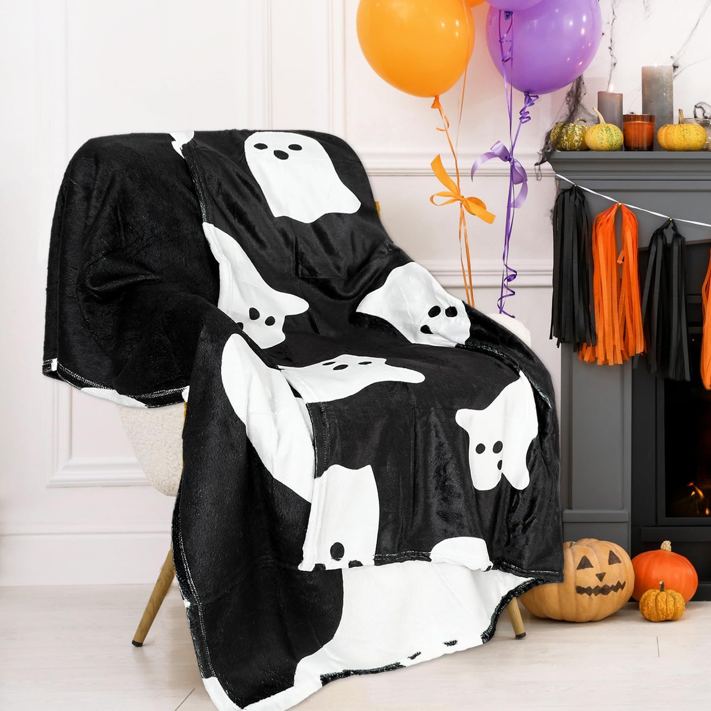 JarThenaAMCS Halloween Ghost Fuzzy Blanket Black White Cute Ghost Boo Throw Blanket Double-Sided Soft Cozy Flannel Blankets for Party Home Bed Sofa Couch, 50 x 60 Inch