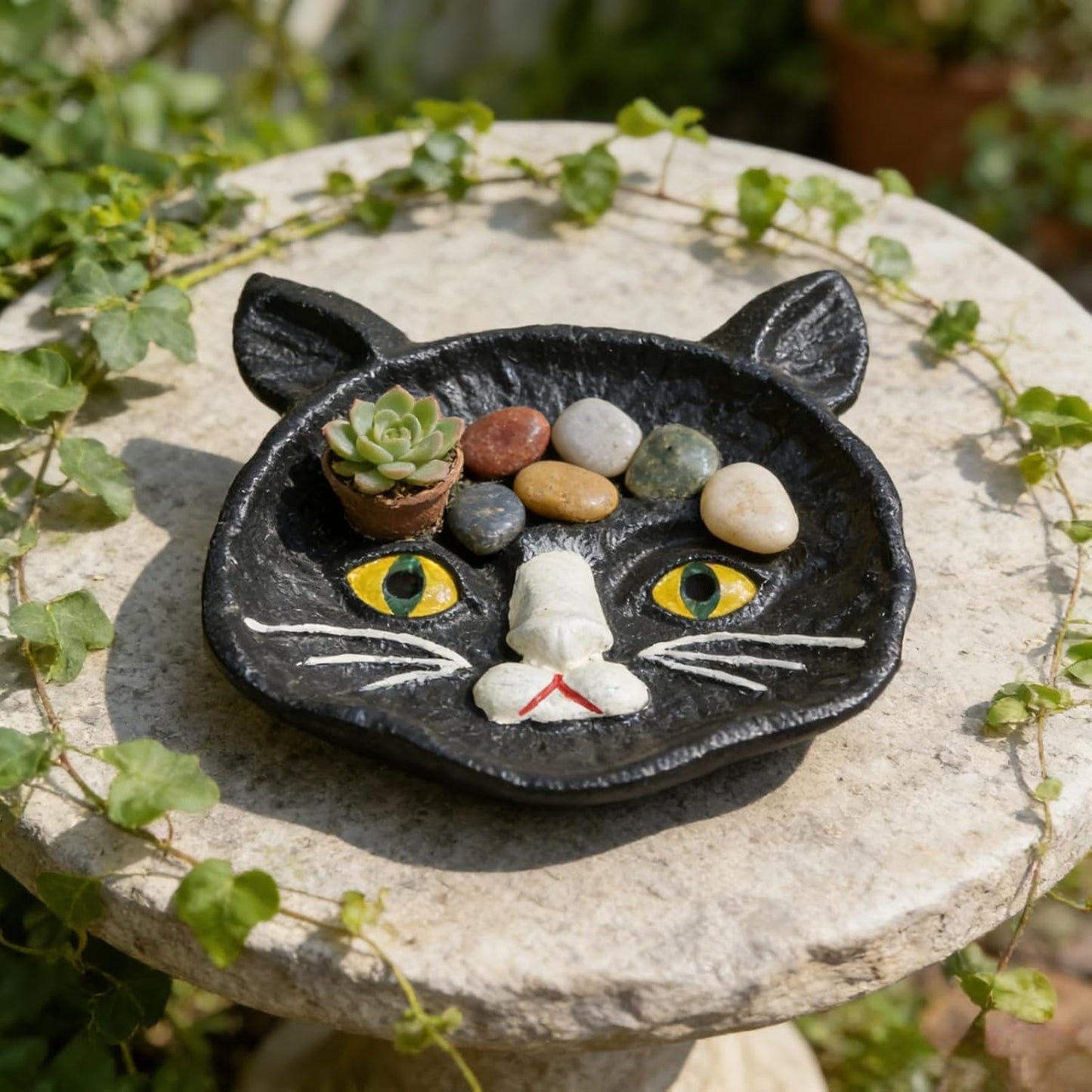 Womeet Black Cat Face Cast Iron Trinket Dish, Gothic Kitten Jewelry Tray, Small Decorative Cat Ring Holder for Earrings Necklings Rings, Halloween Home Decor Storage Dish for Vanity Countertop