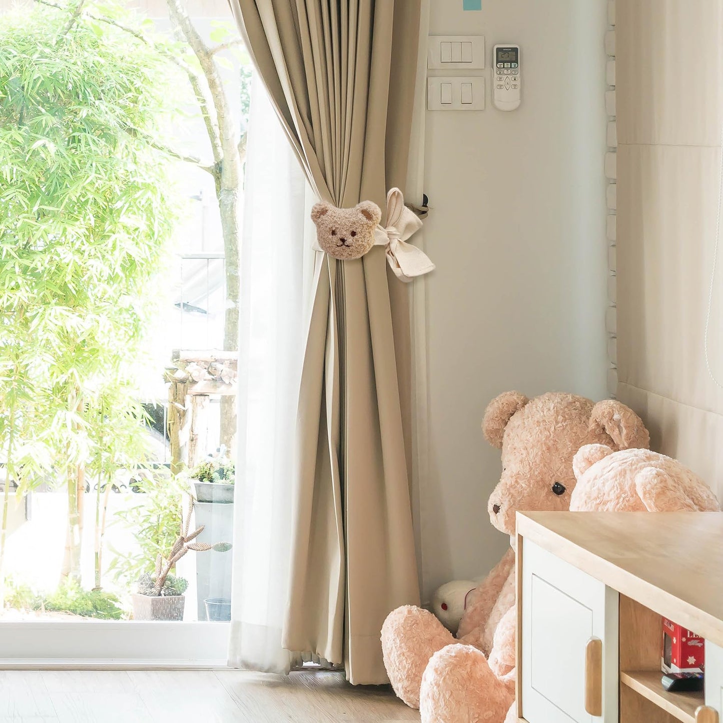 Whaline 4Pcs Bear Curtain Ties Cute Cartoon Bear Curtain Tieback Decorative Embroidered Animal Shape Rope Holdbacks for Home Office Bedroom Living Room Window Treatment Decor