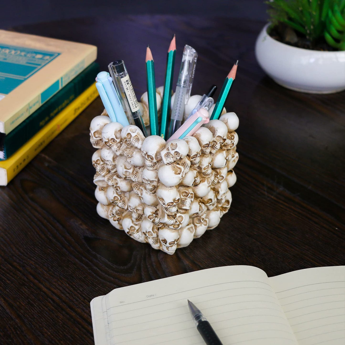 BowBei Halloween Decor Skull Pen Holder - Goth Human Skull Makeup Accessory Brush Holder for Desk Gothic Spooky Pencil Cup Desktop Storage box Organizer for Home Office Women Man Birthday Gift
