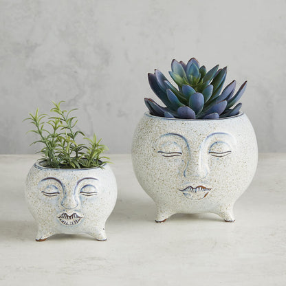 47th & Main Speckled White Glazed Ceramic Planter Pot with Legs for Flowers Succulents and Small Plants, Large, Face