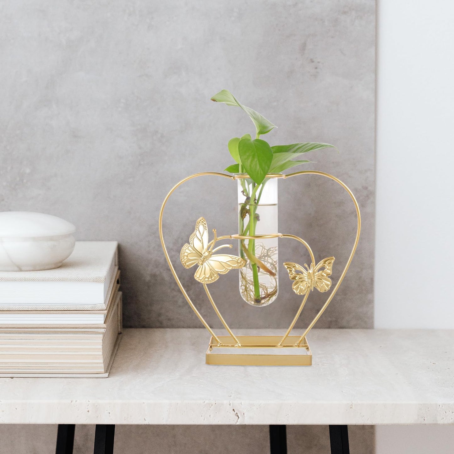 Uonlytech Metal and Glass Hydroponic Flower Vase with Butterfly Motif, Heart-Shaped Terrarium Ornament for Home Décor, Desktop Plant Holder for Living Room and Wedding Decorations