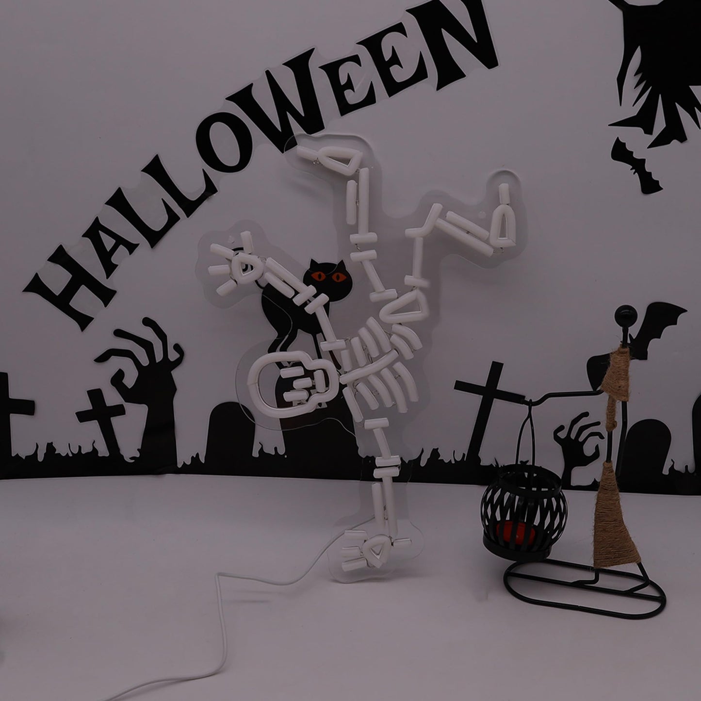 Dancing Skeleton Neon Sign for Halloween decorations - LED Skull Neon Light Up Sign for Wall Decor, Perfect for Man Cave Halloween Party Decor
