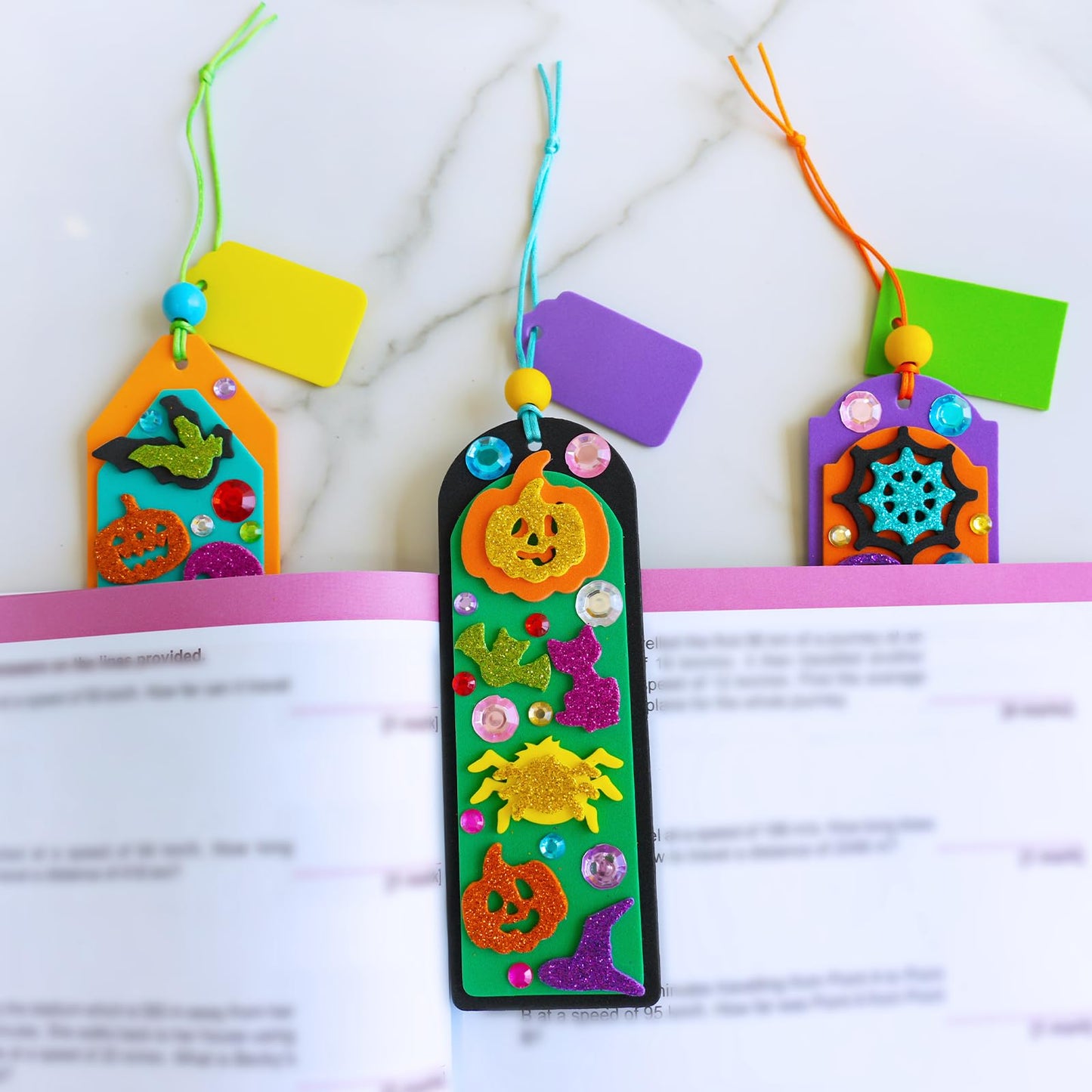 Winlyn 36 Sets Halloween Craft Kits Fall Kids Crafts DIY 3D Halloween Bookmarks Art Sets Monster Jack-O'-Lantern Foam Stickers Arts and Crafts for Kids Classroom Activities Trick-or-Treat Party Favors