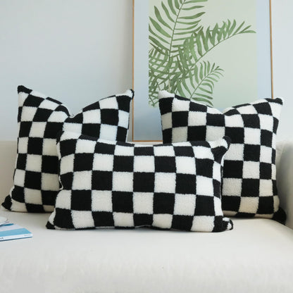 JOJUSIS Decorative Throw Pillow Covers Luxury Style Checkerboard Pattern Cushion Case Super Soft Faux Fur Wool Pillowcases for Couch Bedroom Pack of 2 (Black, 18 x 18-Inch)