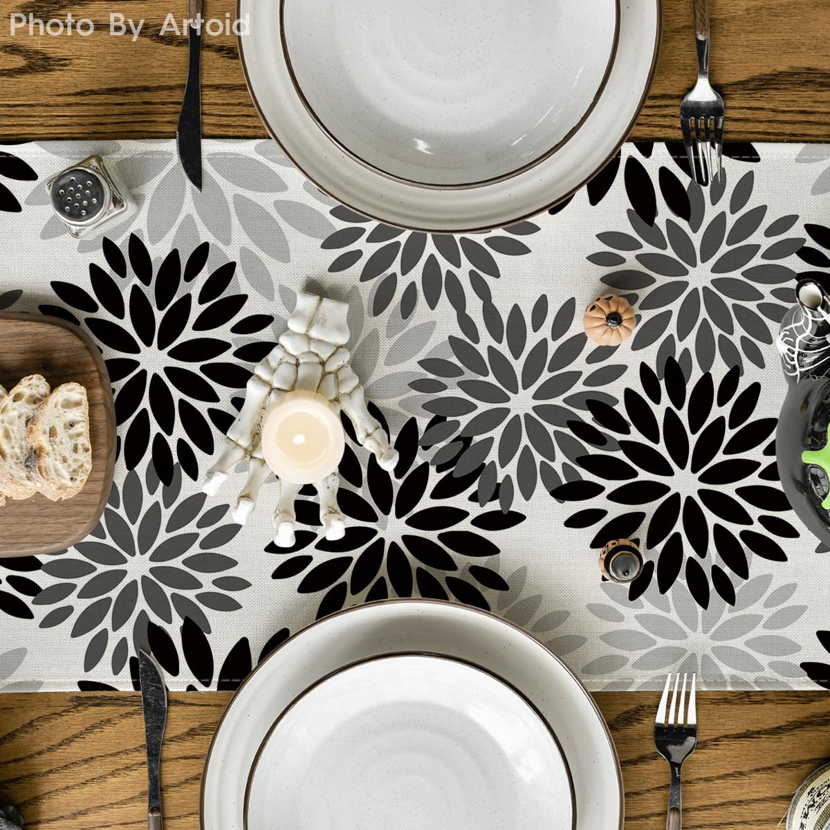 Artoid Mode Black Dahlia Floral Pinnata Halloween Table Runner, Fall Autumn Kitchen Dining Table Decoration for Home Party Decor 13x90 Inch