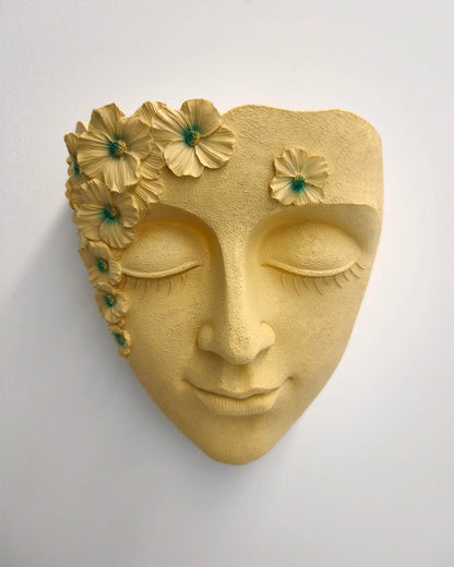 KOXHERO Face Shape Wall Planter Elegant Yellow Resin Wall-Mounted Head Pot with Drainage Hole Unique Small Vase Holder for Flower,Succulents, Hanging Plants for Plant Lovers