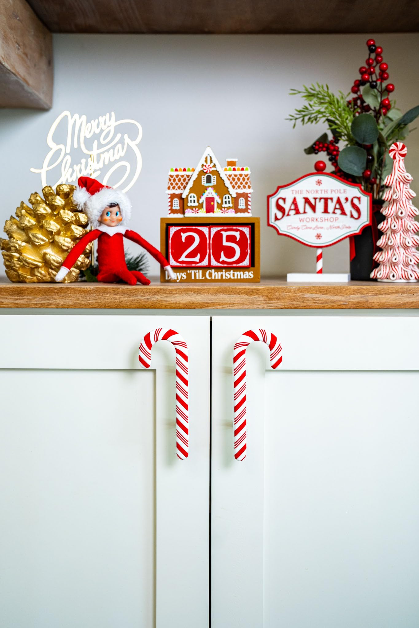 Knobēz Handlez 8pk Small Candy Cane Decorative Drawer Handle Covers