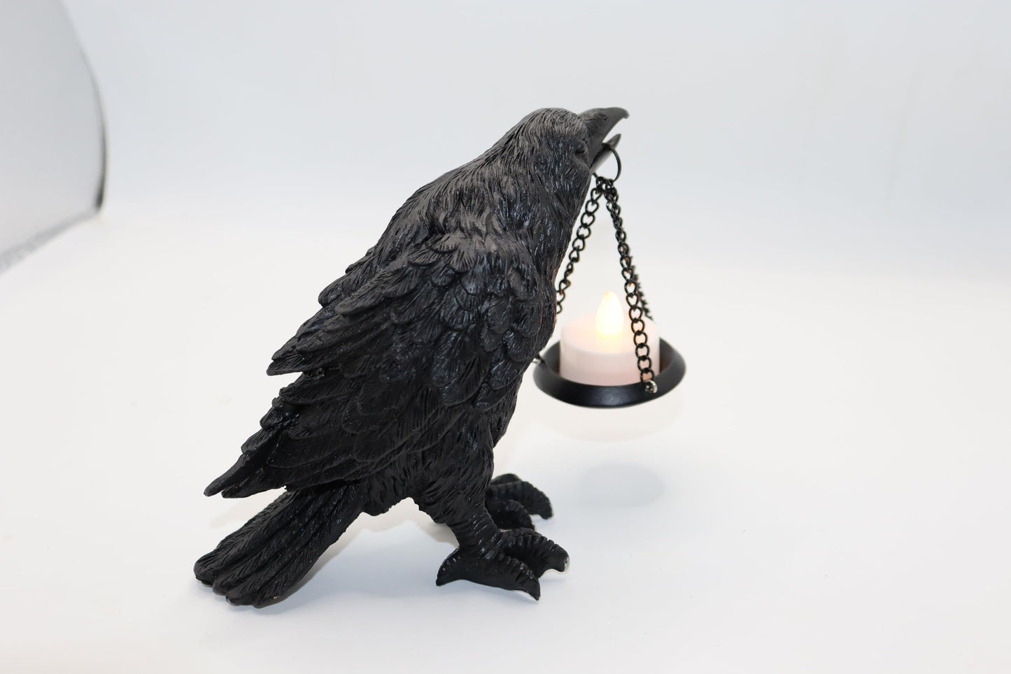 Gothic Crow Light Holder Halloween Candle Holder, Fake Raven Tealight Holder with Skull Base, Resin Statue for Indoor Spooky Home Decor