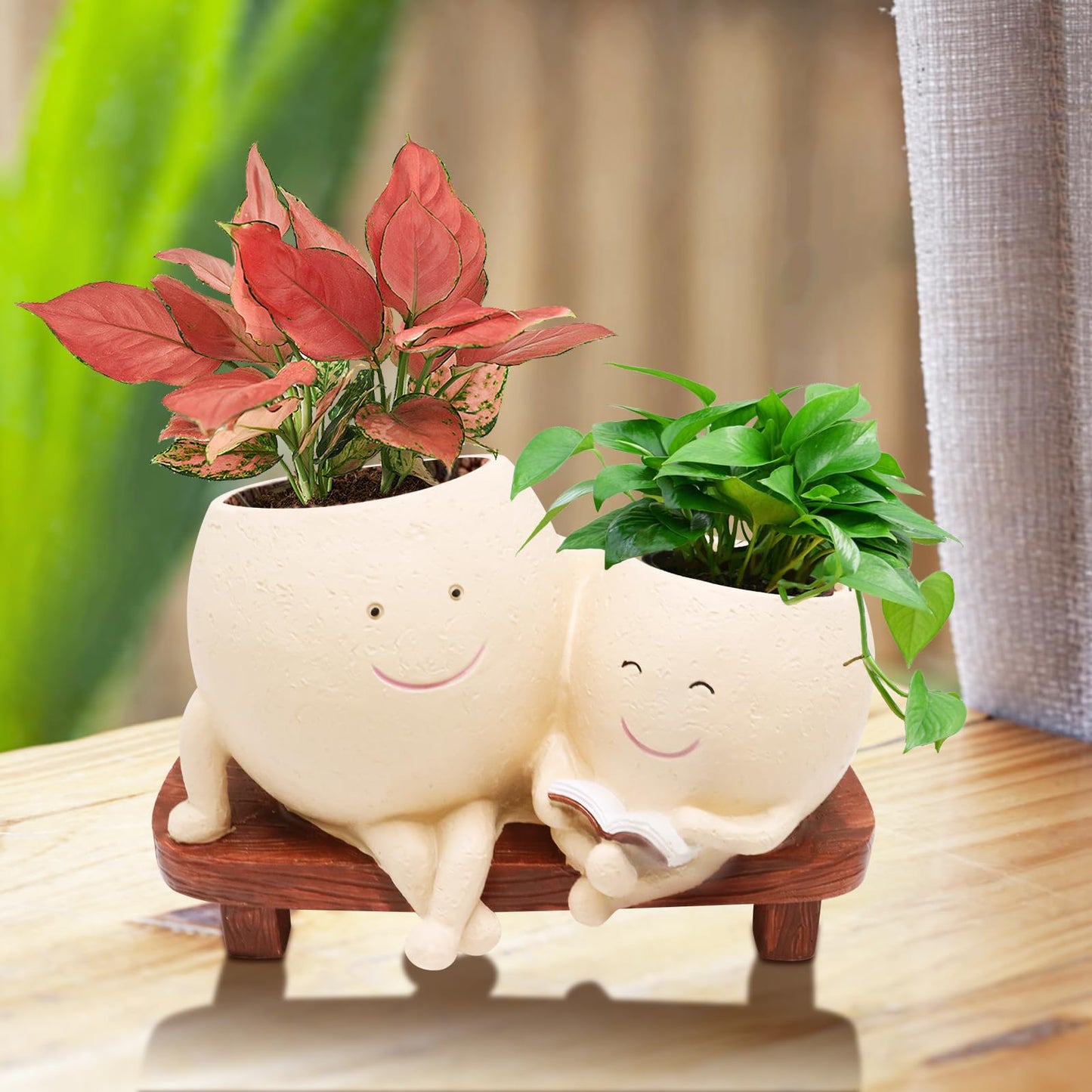 LAUGOKOBE Smily Face Planter Pot for Plants, Cute Double Head Planters for Indoor Outdoor Plants, Modern Lady Head Vase Girl Face Planter, Unique Succulent Pots with Drainage Hole (Khaki)