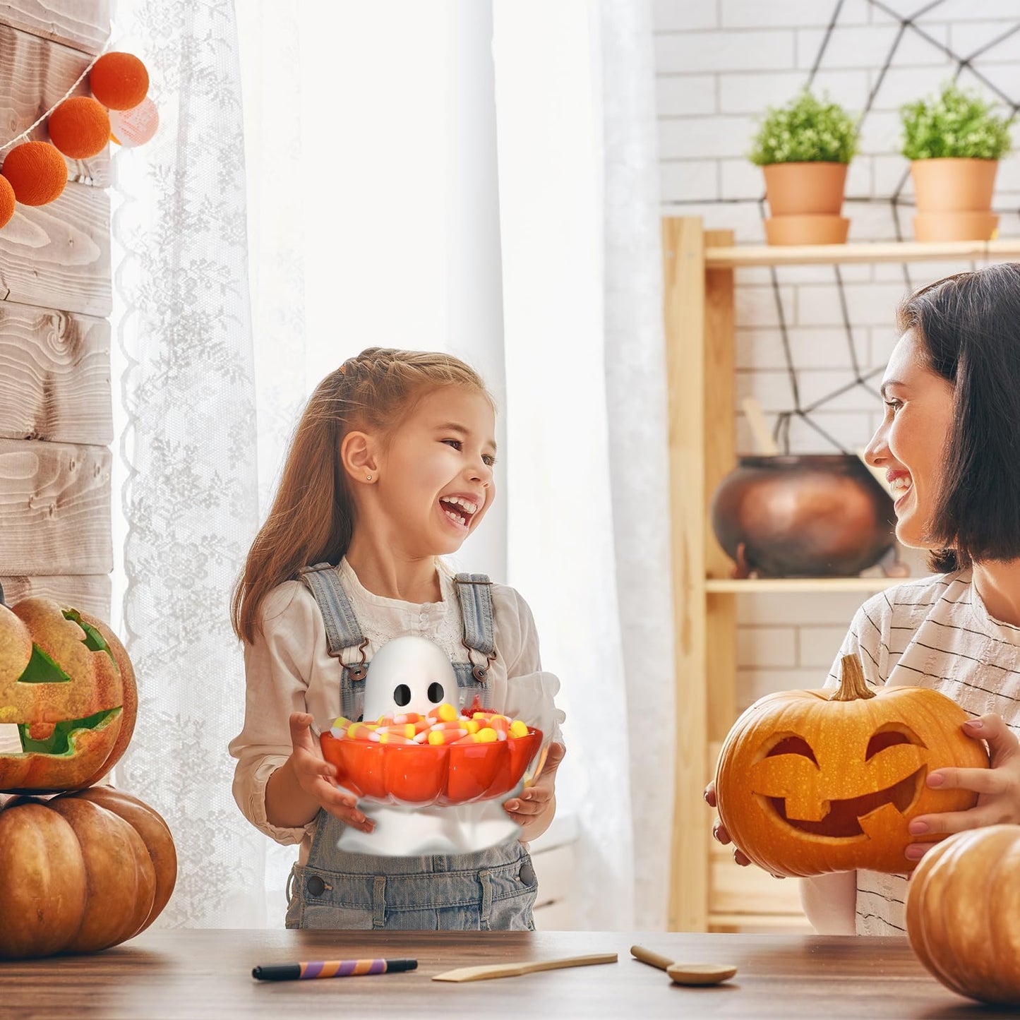 Reallnaive Halloween Candy Bowl Ghost Shaped Ceramic Candy Dish Ghost Serving Tray Cute Halloween Tabletop Decoration Cookie Jar for Party Supply