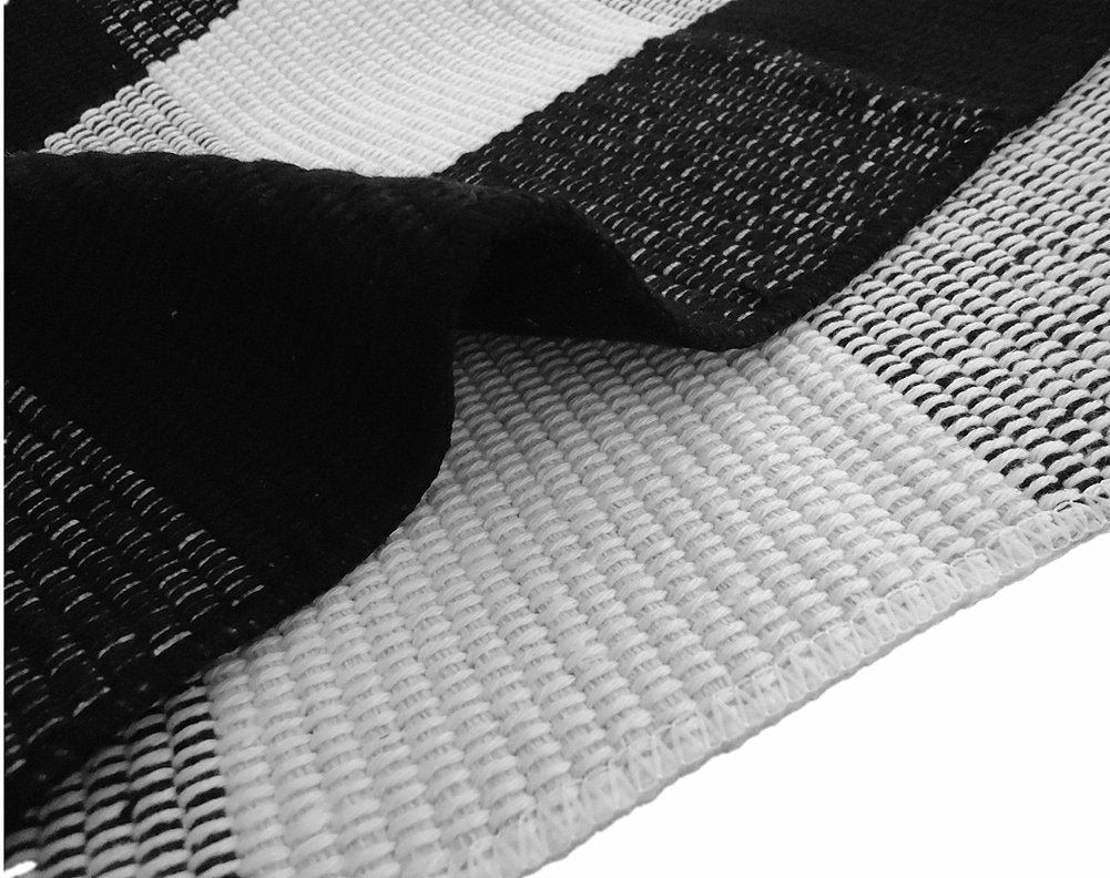 Levinis Buffalo Check Rug 3' x 5' - Retro Farmhouse Lattice Area Rugs - Black and White Checkered Plaid Rug for Front Porch/Kitchen/Bedroom, 35.4" x 59"