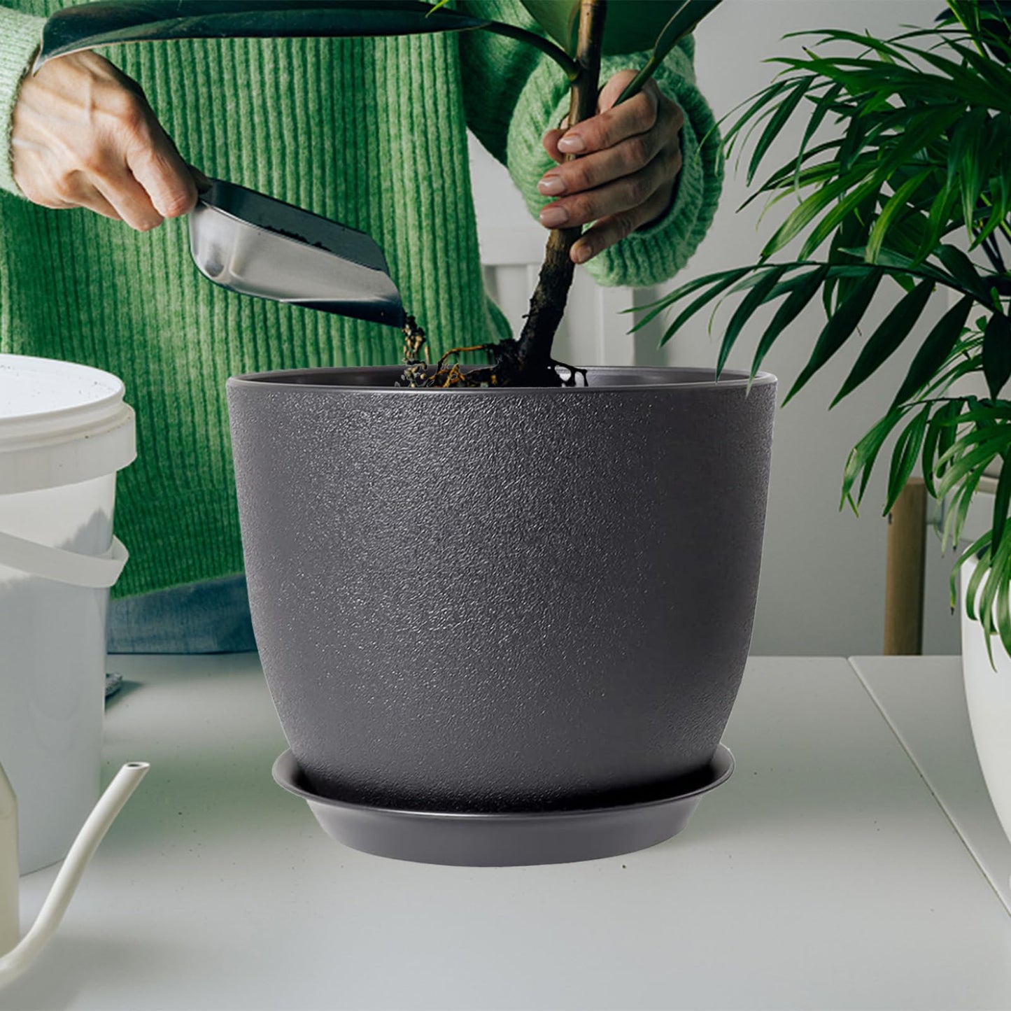 SE SUN-E 12 Inch 2 Pack Outdoor Flower Pots, Planting Pots with Saucers, Garden House Plants Planters with Drainage Hole Plant Pots Indoor Plants Black Color Plastic