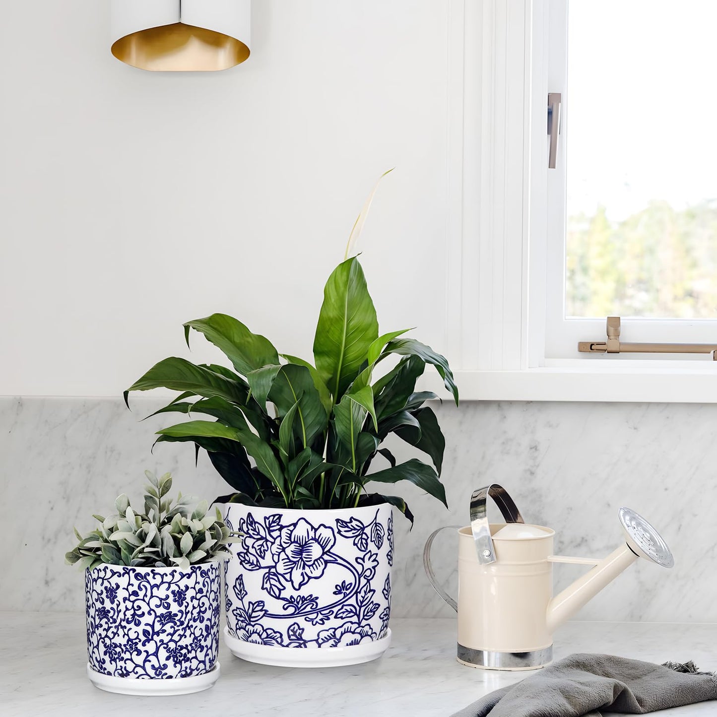 Set of 2 Blue and White Ceramic Plant Pots with Drainage Hole and Saucers, Retro Blue Porcelain Vase Round Planters for Succulent Cactus Indoor Outdoor Garden Home Desktop Decor, 4.5+5.5 Inch