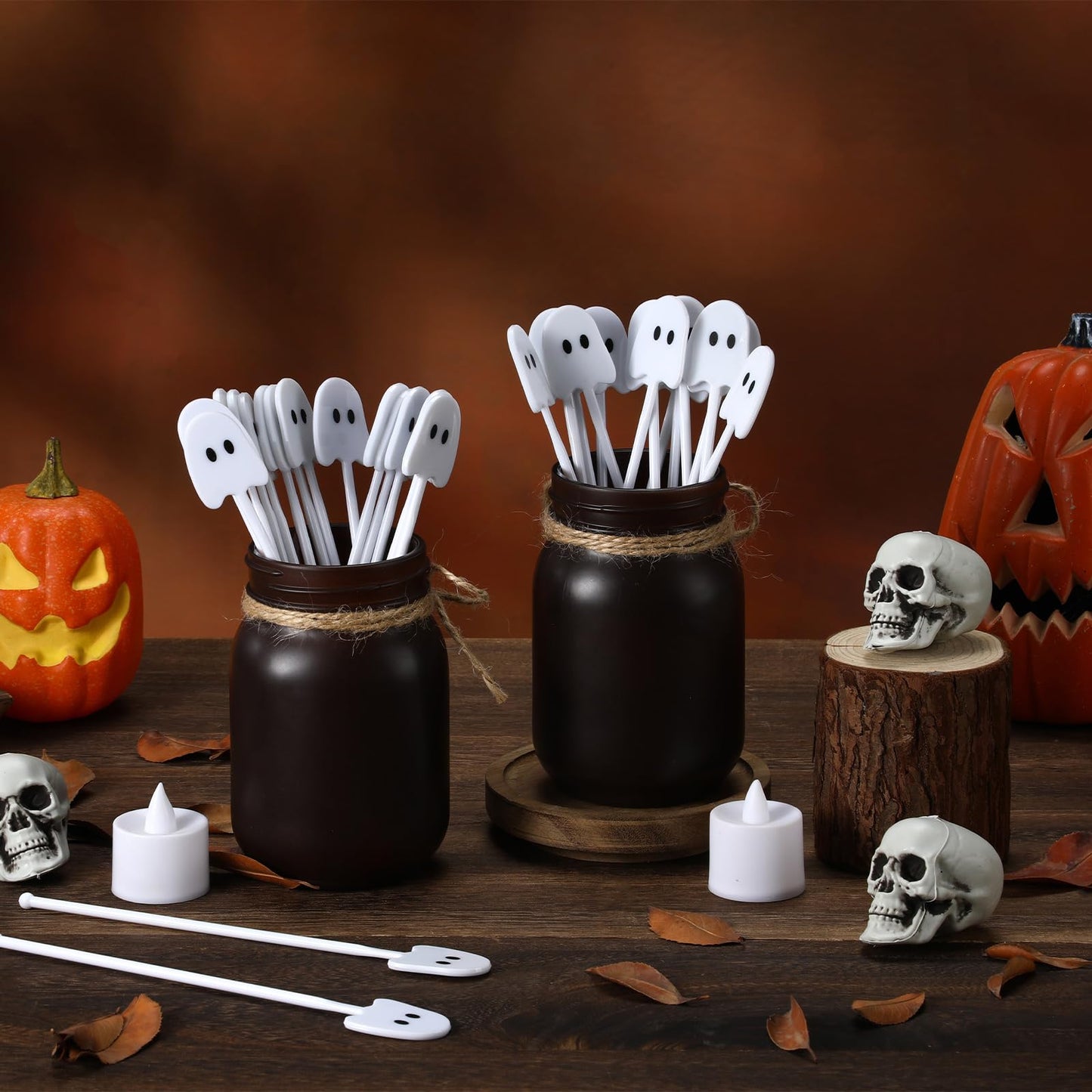 SiliFine 100 Pcs Halloween Swizzle Sticks Plastic Coffee and Cocktail Stirrers Halloween Drink Stirrers Reusable Cocktail Sticks for Thanksgiving Fall Party Tea Coffee Bar decoration(Ghost)