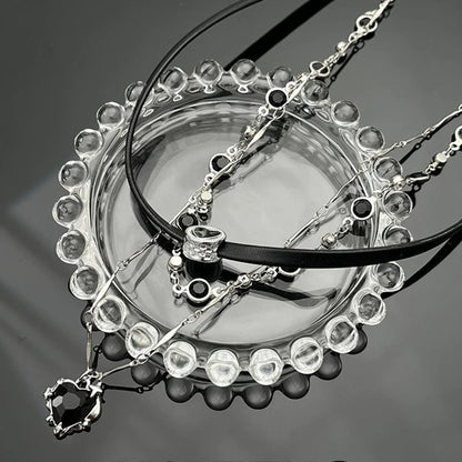 ZDZM 2Pcs Black Heart Necklace Stack With Black Bead Chain, Black Leather Choker Necklace with Heart Charm, Gothic Emo Grunge Y2k Necklace