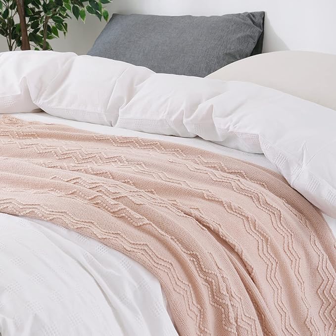 BOURINA Pink Throw Blanket 50 x90 Inches Throw Textured Solid Soft Sofa Throw Bed Runner Couch Cover Knitted Decorative Blanket Bed Runner