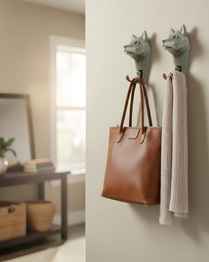 UNIORNA 2PCS Wooden Animal-Shaped Decorative Wall Hooks Wall Mounted Hanger for Clothes Towel Coat Hat Brush Keys Belts Décoration Gift Present Wolf