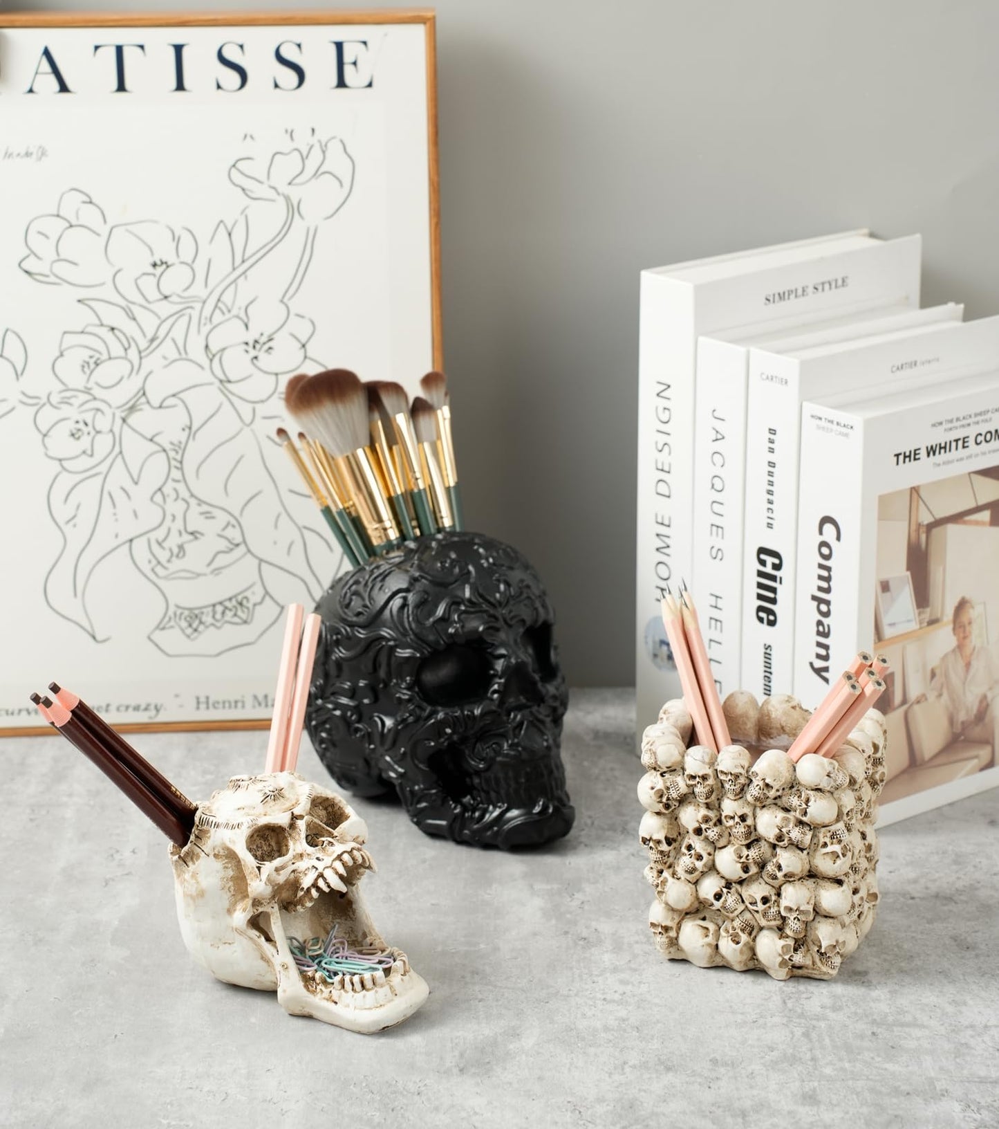 RZOIKZOI Skull Pen Holder,Makeup Brush Holder,for Vanity, Desk, Office Organizer, Trick Or Treat Decor，Halloween Candy Bowl，Spooky Goth Decorations (Skull, Square)
