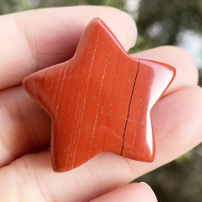 Fekuar Red Jasper Crystal Star Chakra Stones for Reiki Healing Yoga Balance Meditation Polished Mini Pocket Palm Stone 1 Inch (30mm)