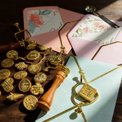 39Pcs Wax Seal Stamp Kit,Vintage Classic Sealing Wax Stamp Heads with Wooden Handle & Metal Wax Seal Molds and Spoon, with Envelope Greeting Card, for Gift Wrapping,Wedding & Party Invitations
