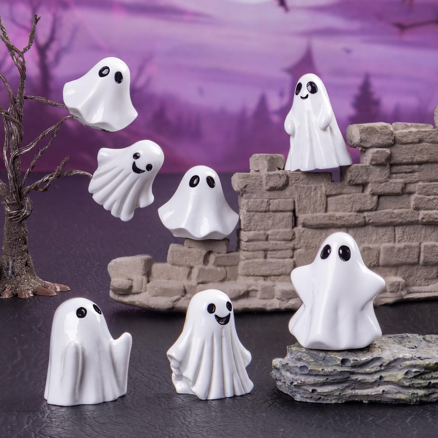 Cutecutedy 60Pcs Mini Resin Ghost Figurines,Tiny Little Ghosts for Halloween Decor,Cute Spooky Vase Filler,Tiered Tray & Table Centerpiece,Miniature Party Favors,Home Decor