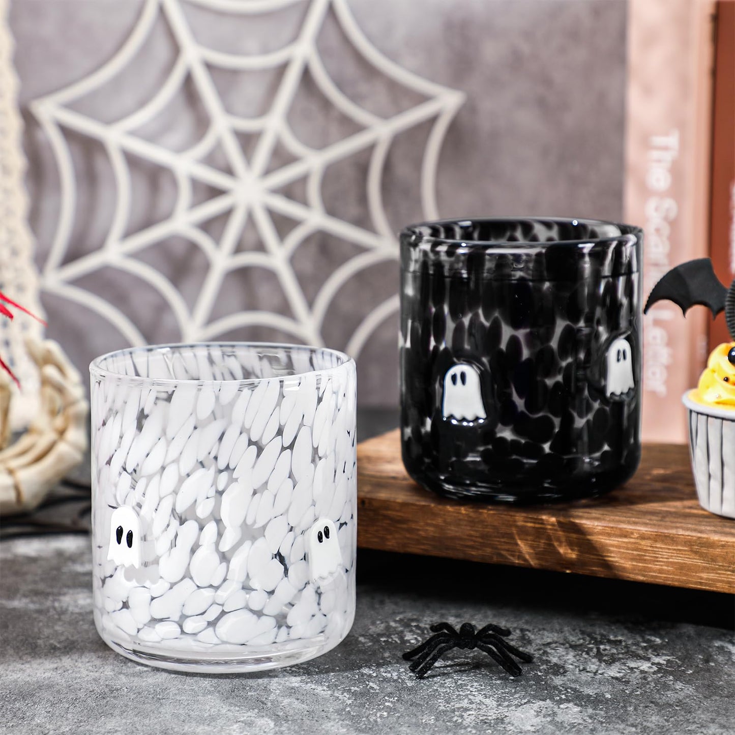 JarThenaAMCS 2Pcs Halloween Icon Juice Glass 14 Oz Black White Ghost Wine Glass Stemless Cocktail Drinking Cups for Home Party Favors Supplies