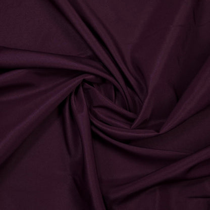 Gee Di Moda Rectangle Tablecloth - 70 x 120 Inch Eggplant Table Cloth for 6 or 8 Foot Rectangle Tables - Heavy Duty Washable Fabric - for Holiday Party, Dinner, Weddings, Baby Shower & Events