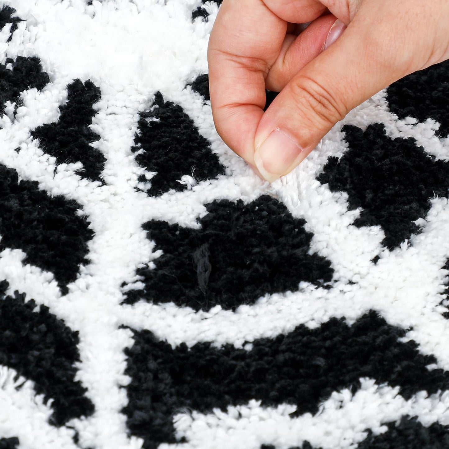 FYSUIMU Spider Web Bathroom Rug Black Halloween U-Shaped Toilet Rug Soft Bath Mat Non Slip Washable Floor Mat for Home Hotel Bathroom Restroom Entrance Decor