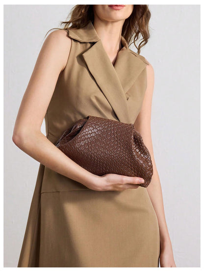 QWINEE Women's Woven Evening Bag Dumpling Clutch Purse No Strap Handbags Elegant Faux PU Leather Clutch Bag Coffee Brown One-Size