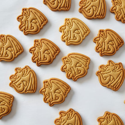 BAKERLOGY Dragon Mini Cookie Cutter and Stamp Set – Fantasy Creature Biscuit Fondant Embosser for Medieval Mythical Baking, Birthday Party Cupcake Decoration Tool