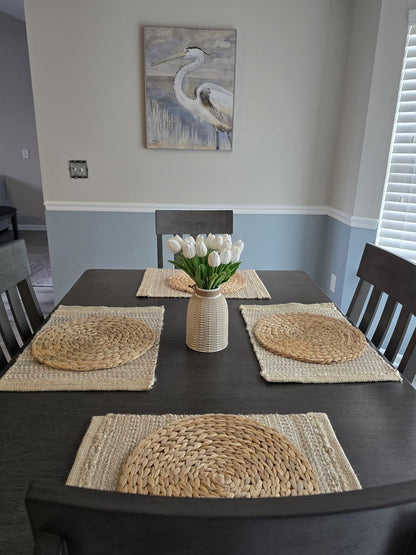 Round Woven Placemats Set of 2, Natural Wicker Place mats, Boho Farmhouse Rustic Plate Chargers, Rattan Table Mats for Dining Table, Fall, Halloween, Thanksgiving, Christmas Decor (13 inch)
