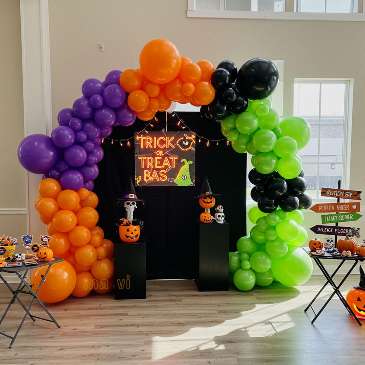 Halloween Balloon Arch Kit – 146pcs Orange Black Green Purple Balloons Garland for Halloween Decorations, Party Backdrop, Birthday Celebration, Spooky Haunted House, Trick or Treat Party Supplies