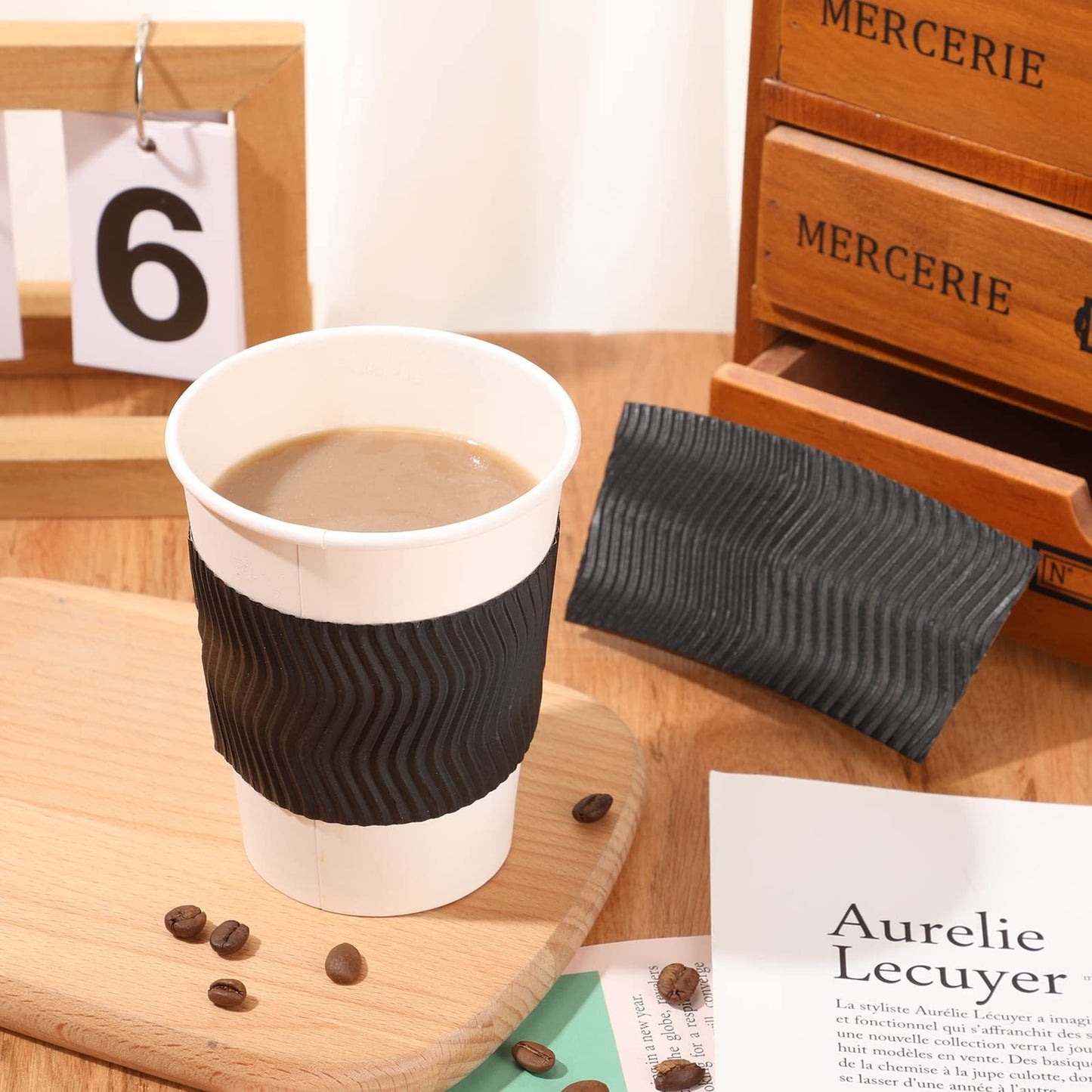 Patelai 100 Pcs Black Disposable Coffee Cup Sleeves for Hot Drinks Wavy Pattern Paper Corrugated Cup Sleeves for Heat Insulation Fits 12, 16, 20, 22, 24 oz Cold Bulk Jacket Holder