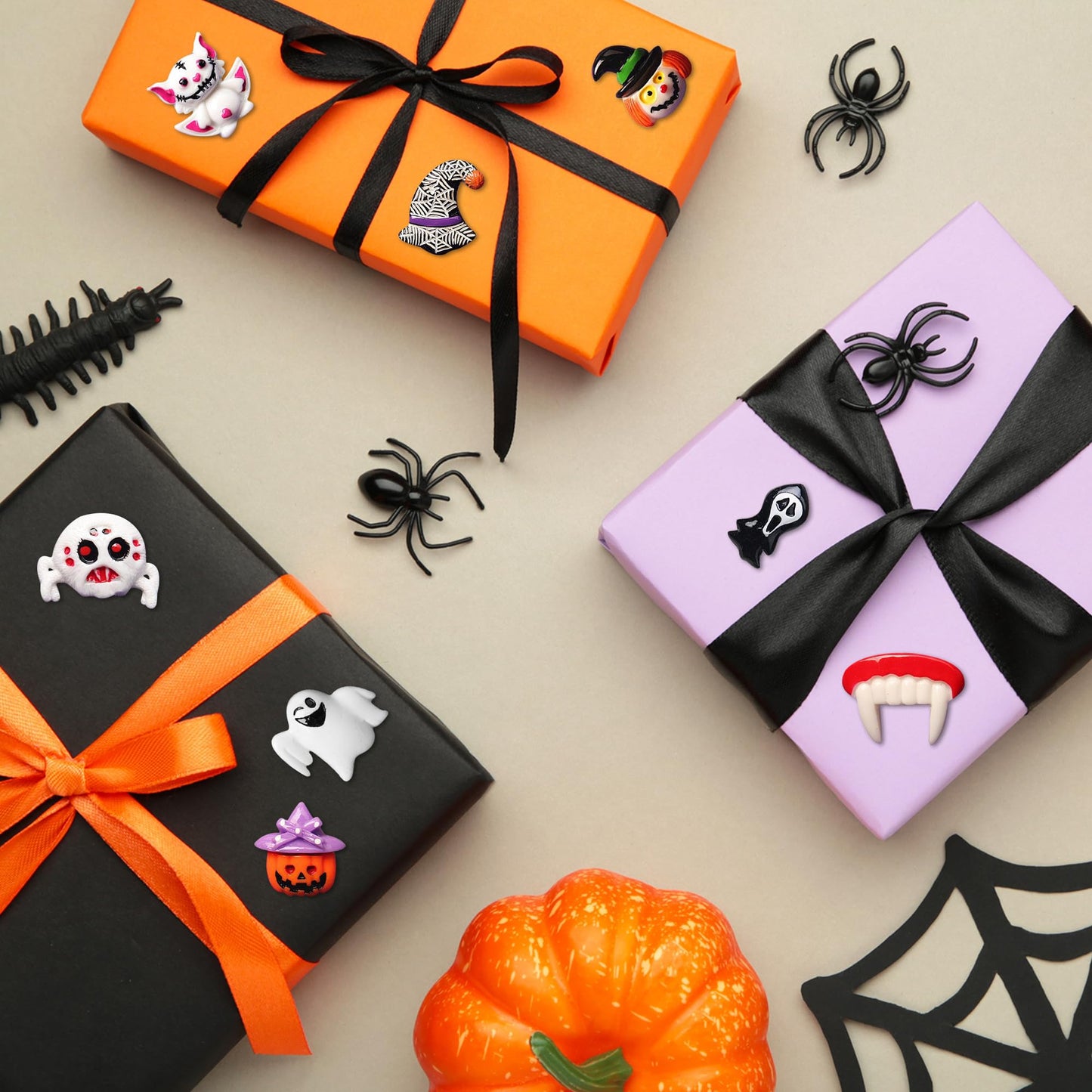 C1krint 2025 Halloween Advent Calendar - Contain 24 Gifts Horror Movie Character Advent Calendar Straw Topper Keychains Figures Toy for Kids Halloween Christmas Countdown Calendar Birthday Party Gifts