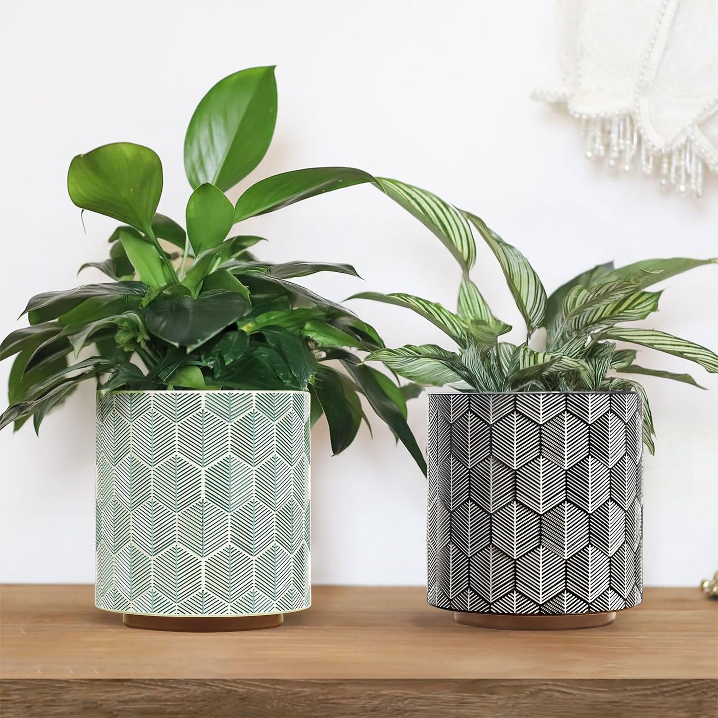 GUGUGO Plant Pots Hexagonal Pattern, Boho Modern Planters for Indoor Plants, Unique Decorative Flower Planter Pot with Drainage, Cute Small Succulent Pots, Eclectic Funky Gardening Pot Gifts, Black