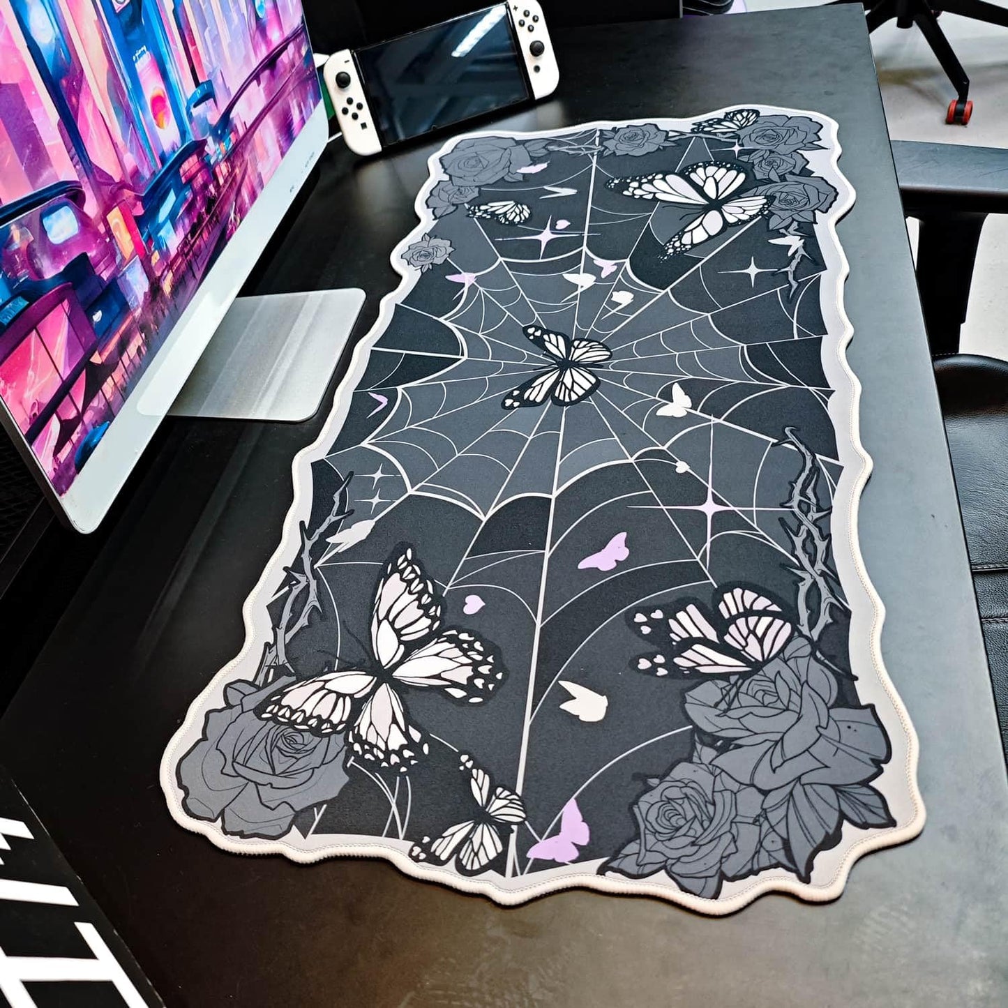 BelugaDesign Butterfly Desk Pad | Rose Spider Web Kawaii Cute Keyboard Gaming PC Laptop Mat | Large Spooky Halloween Witch Gothic Mousepad | Rubber Non-Slip Machine Washable Desk Blotter Protector