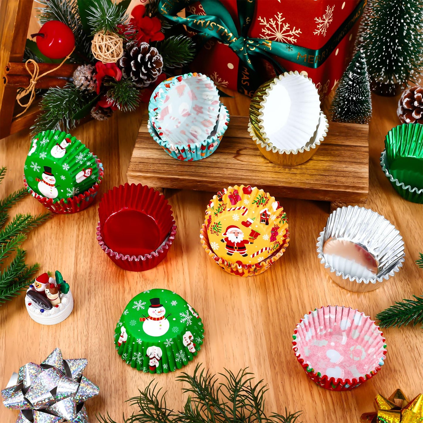 Whaline 400Pcs Christmas Cupcake Liners Xmas Snowflake Snowman Santa Foil Paper Baking Cups Standard Muffin Cupcake Wrappers for Winter Holiday Party Cake Candy Chocolate Making Supplies Table Decor