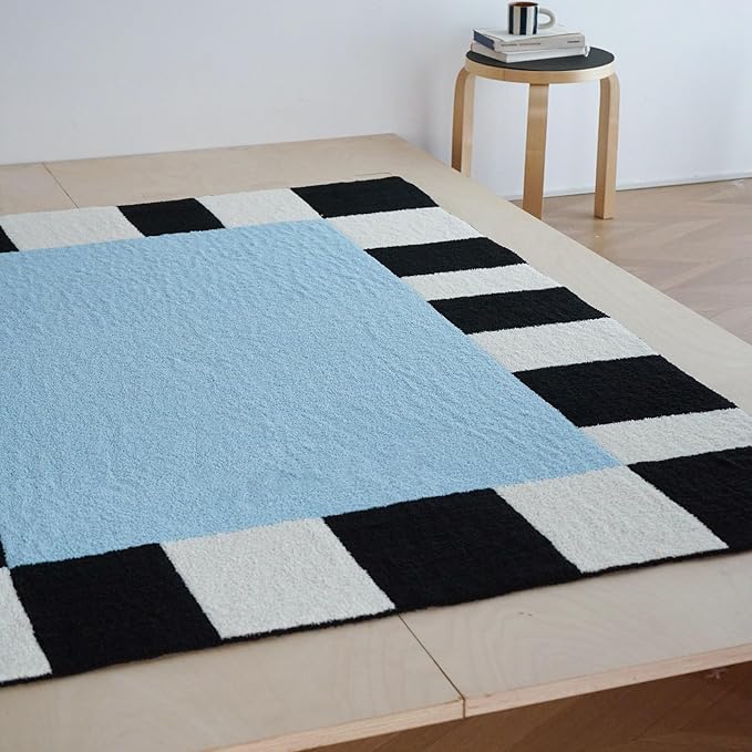 Blue Fleece Throw Blanket for Couch, Modern Fluffy Checkered Blankets Cozy Soft Memphis Style Decorative Blanket for Sofa Travel All Seasons 50x70 Inch