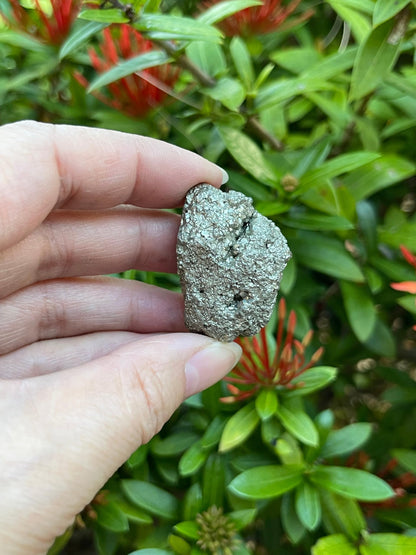 GAF TREASURES Wholesale Raw Pyrite Crystals, Natural Pyrite Stone, Natural Rough Pyrite Crystals, Pyrite Rough, Pyrite Healing Crystals (Pyrite, 1 Pound)