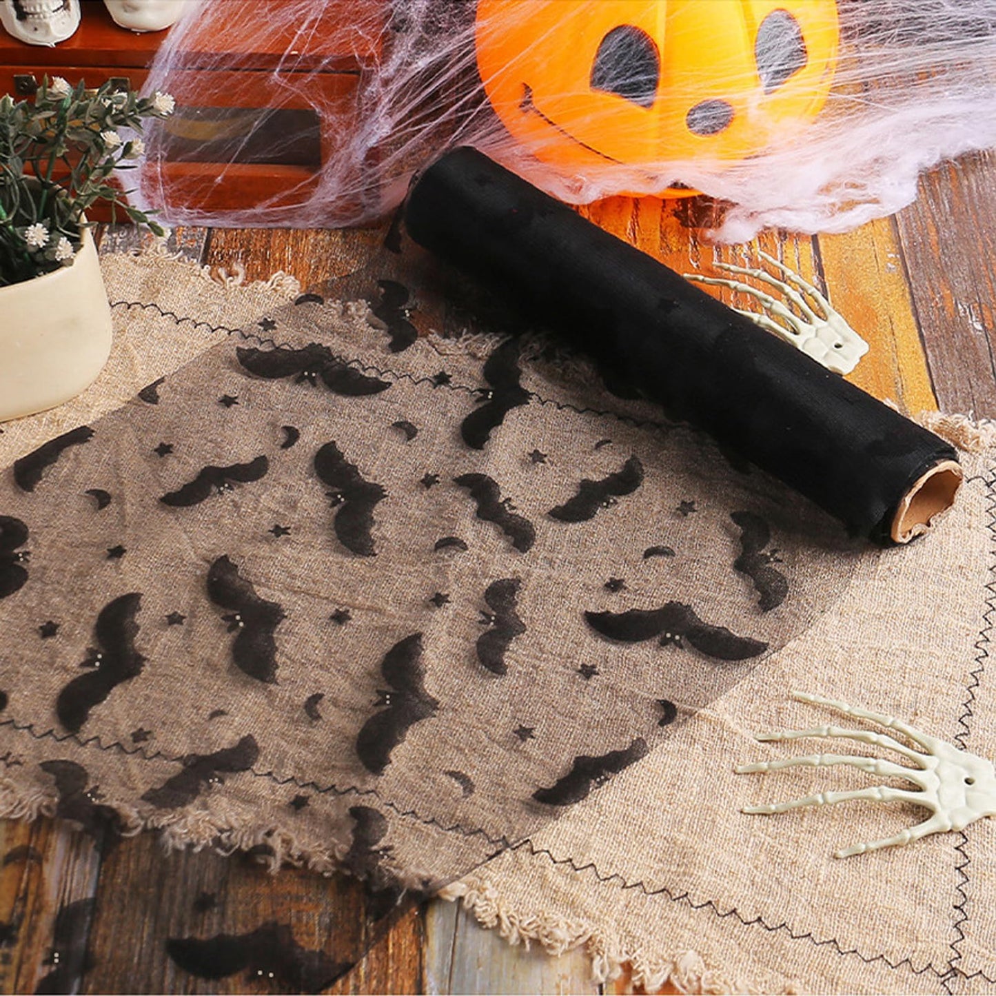 Yonuni Halloween Table Runner, Black Bat Table Runners for Halloween Decor/Party Dinner Table Decoration